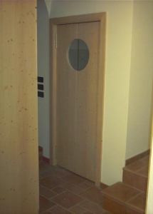 PORTA PER ACCESSO CUCINE RISTORANTE